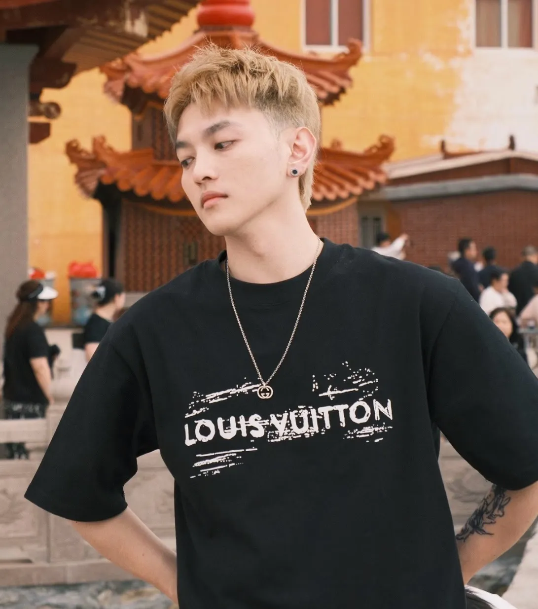 Louis Vuitton/ Logo